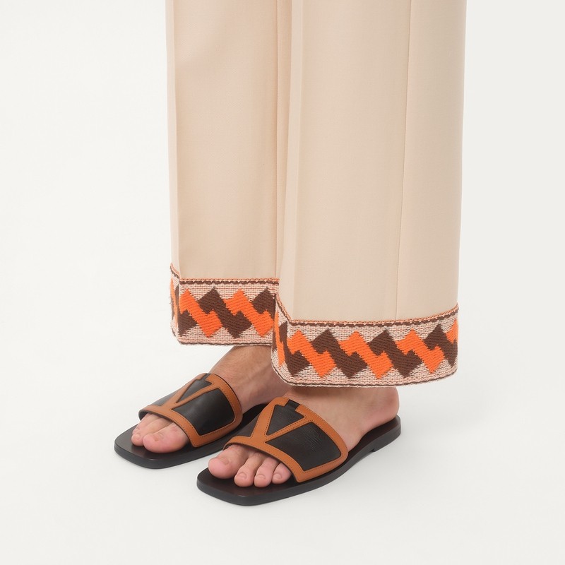 [礼物]华伦天奴VALENTINO男士 VIVA SUPERSTAR 拖鞋式凉鞋,淘宝优惠券,粉丝福利购,淘宝优惠卷