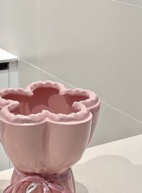 创意陶瓷花瓶摆件客厅插花瓶新婚礼物生日乔迁毕业礼物手捧花束