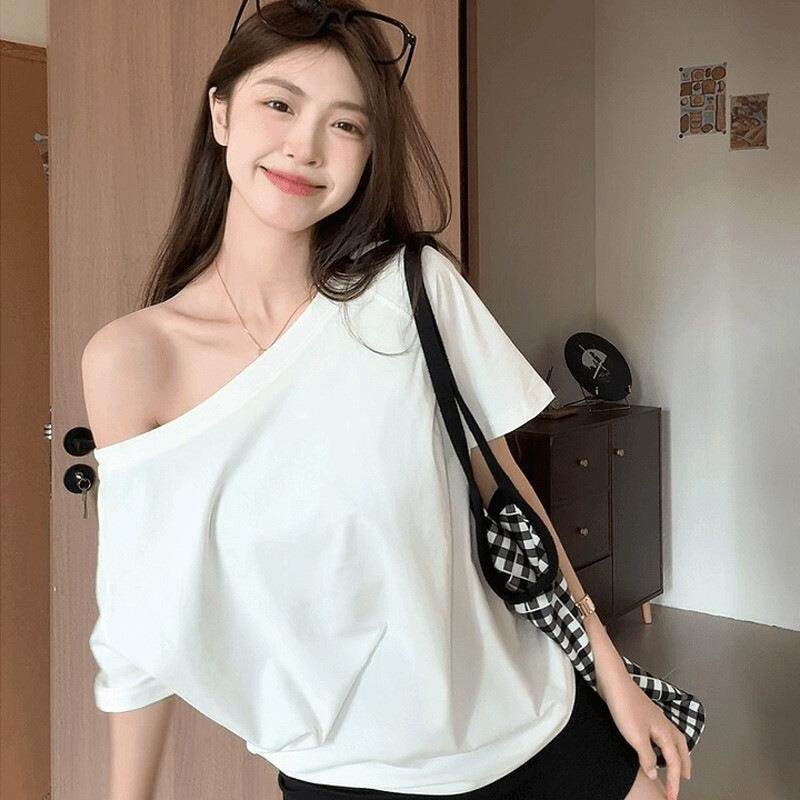 张婧仪同款黑色露肩t恤短袖女夏纯欲一字肩辣妹斜肩显瘦别致上衣,淘宝优惠券,粉丝福利购,淘宝优惠卷