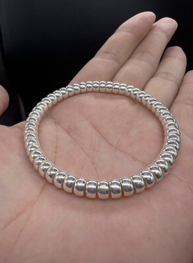 精工藏银镀925银手串，里外同色不掉色。抛光板随便抛。