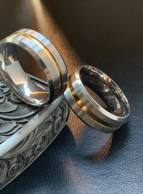 金乌-间金色钛钢食指潮牌男戒指