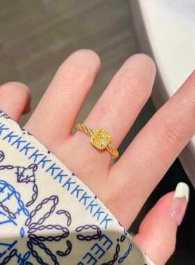 小红书同款 镀18k金色黄钻小方糖彩宝麻花戒指女 仿水晶锆石指环