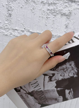 轻奢心形红宝石开口花环女戒