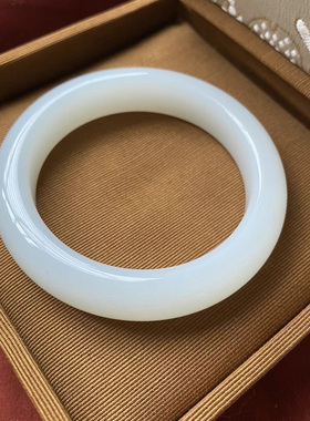 【郑姐和田玉】新疆且末白手镯万能链接