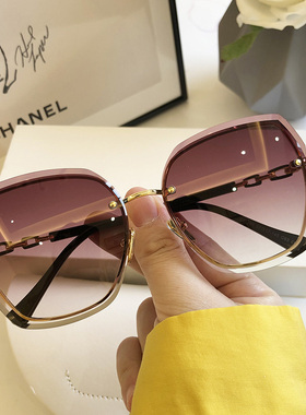 大框时尚大气女士太阳镜