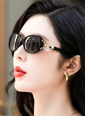 墨镜女防紫外线偏光太阳镜新款开车专用眼镜中老年妈妈小脸款防晒