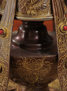 藏传尼泊尔紫铜八吉祥雕花宝瓶