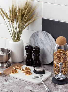 新中式轻奢样板间厨房橱柜托盘