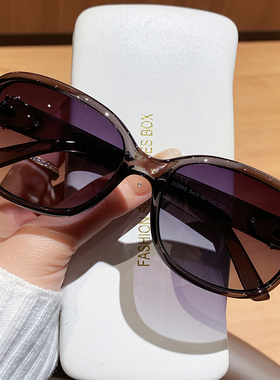 时尚复古高级感大框偏光太阳镜女棕色显脸小防紫外线开车墨镜出游