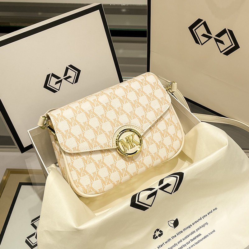 mk 2021新款潮时尚百搭秋冬感斜挎包 惠派旗舰女士包袋