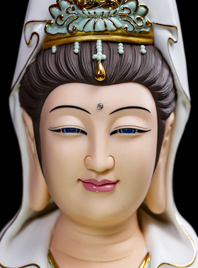 德化陶瓷慈航观音佛像梵彩摆件