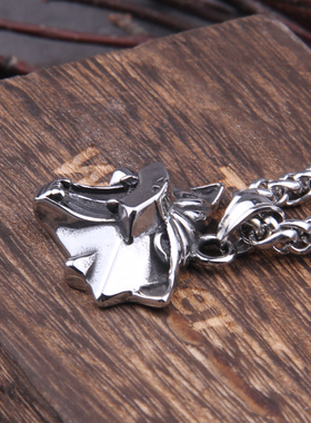 款式新颖项链品牌见详情