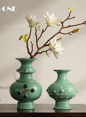 高级感陶瓷花瓶工艺品景德镇影青瓷国风花器浮雕新中式装饰品摆件