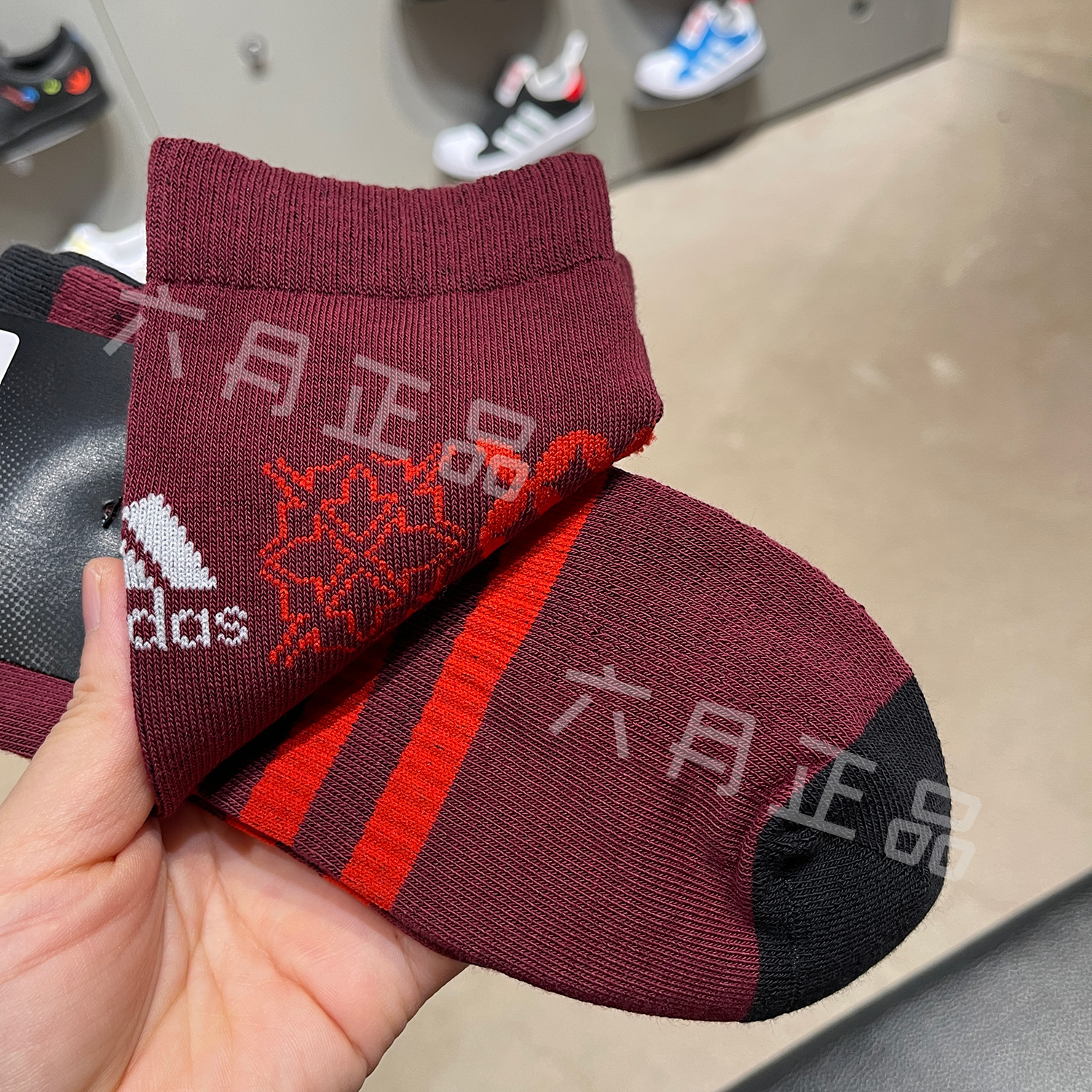 正品ADIDAS阿迪达斯男子休闲训练篮球袜高筒一双装运动袜 HD7853