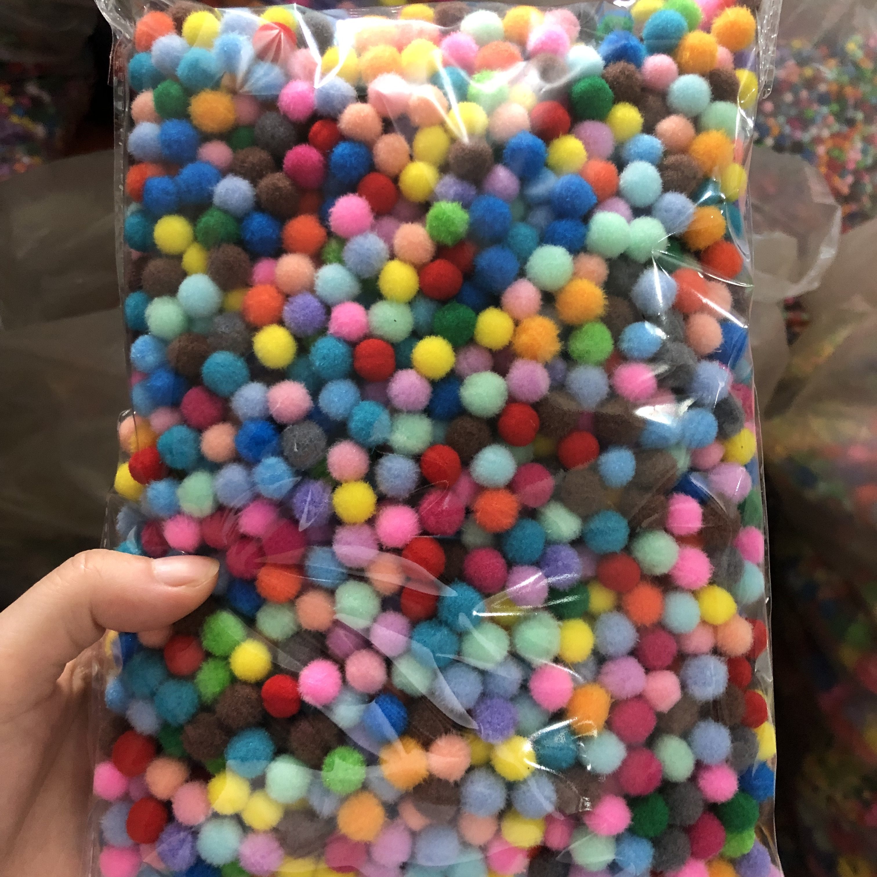 2000个大中小号彩色毛毛球绒球手工毛球金葱球幼儿园diy手工材料,淘宝优惠券,粉丝福利购,淘宝优惠卷