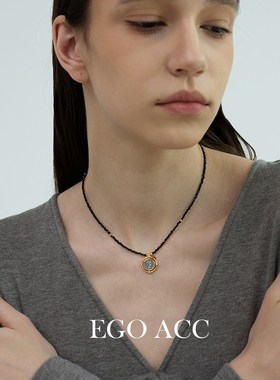 EGOACC复古圆牌黑尖晶石项链