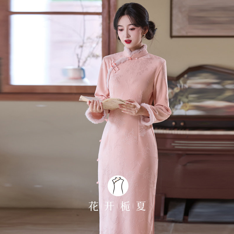 粉色旗袍2025冬款绝美改良年轻款少女新中式冬款加绒加厚10/20,淘宝优惠券,粉丝福利购,淘宝优惠卷