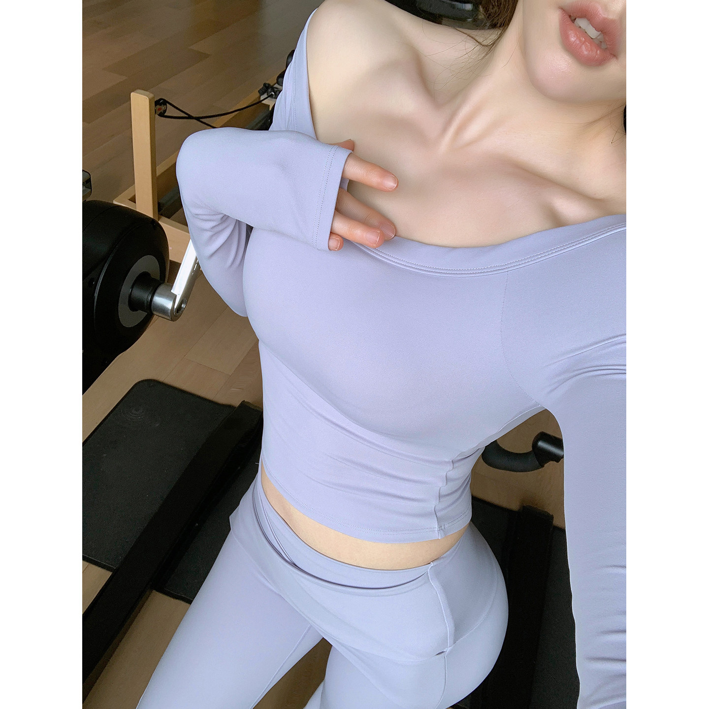 Byurun 一字肩带胸垫速干运动长袖t恤两件瑜伽套装女后交叉喇叭裤,淘宝优惠券,粉丝福利购,淘宝优惠卷