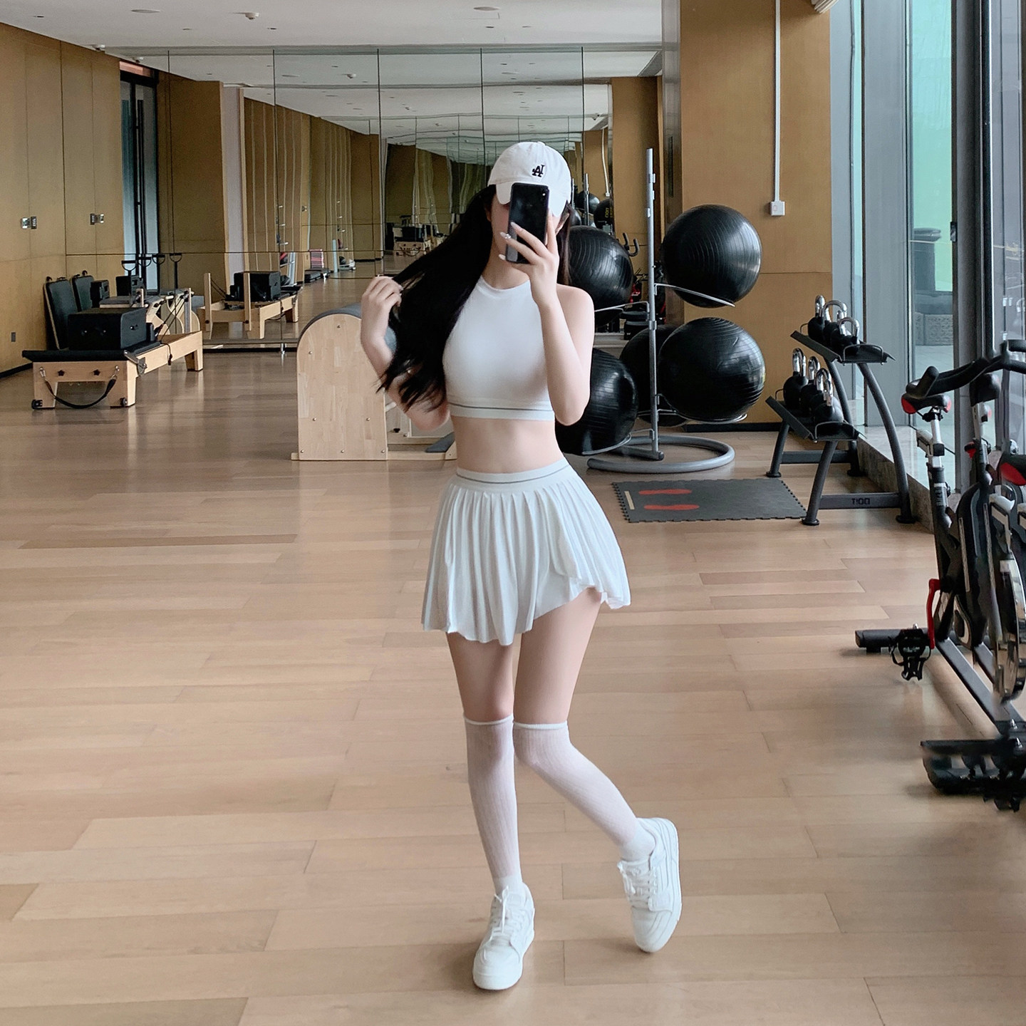 Byurun新款不对称裙摆运动半身短裙薄款高腰羽毛球训练速干百褶裙,淘宝优惠券,粉丝福利购,淘宝优惠卷