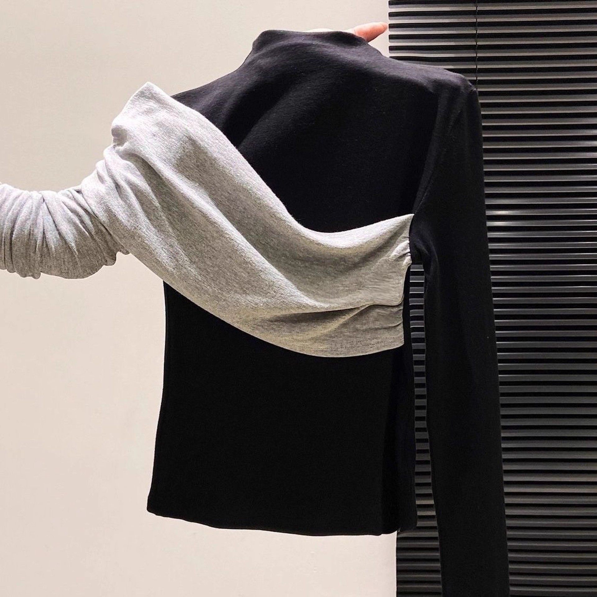 德绒设计感撞色拼接半高领长袖打底衫女新款修身显瘦感上衣小众,淘宝优惠券,粉丝福利购,淘宝优惠卷