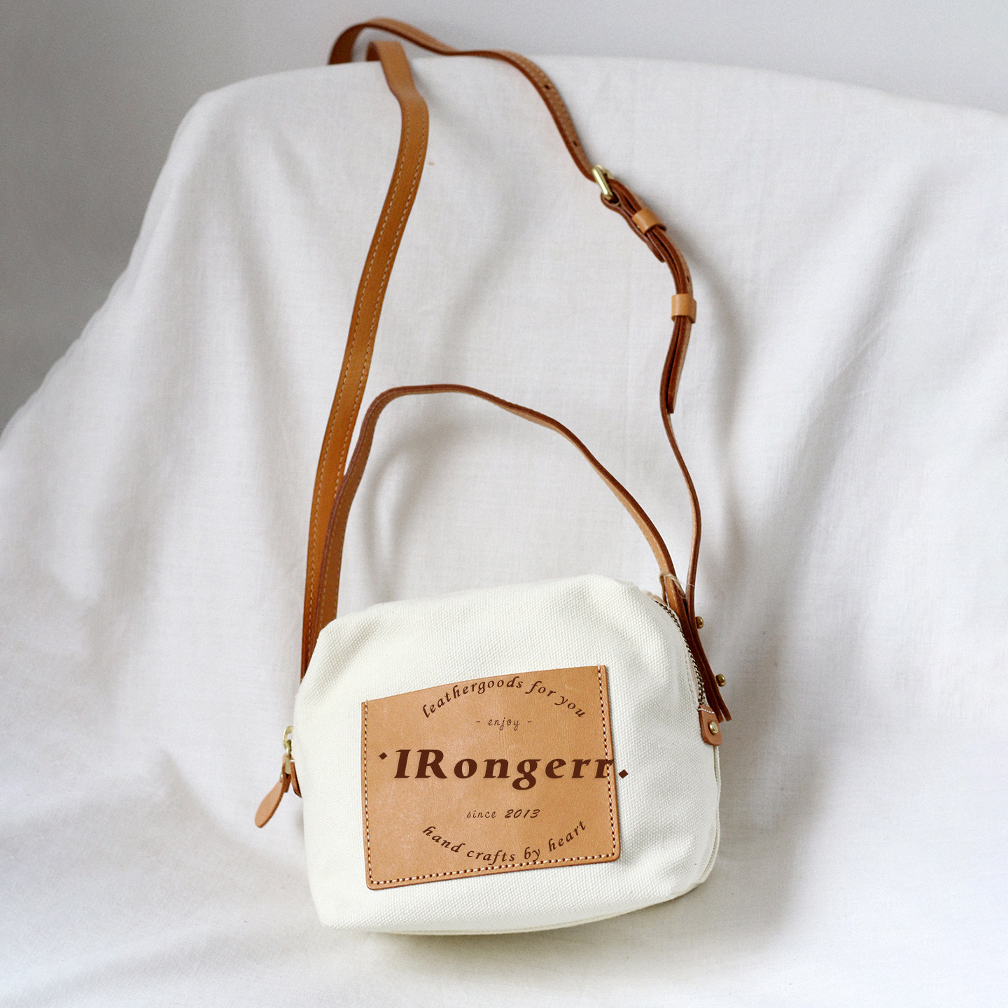 「帆布系列」日式复古帆布配原色牛皮吐司包便携手提小包斜挎女包,淘宝优惠券,粉丝福利购,淘宝优惠卷