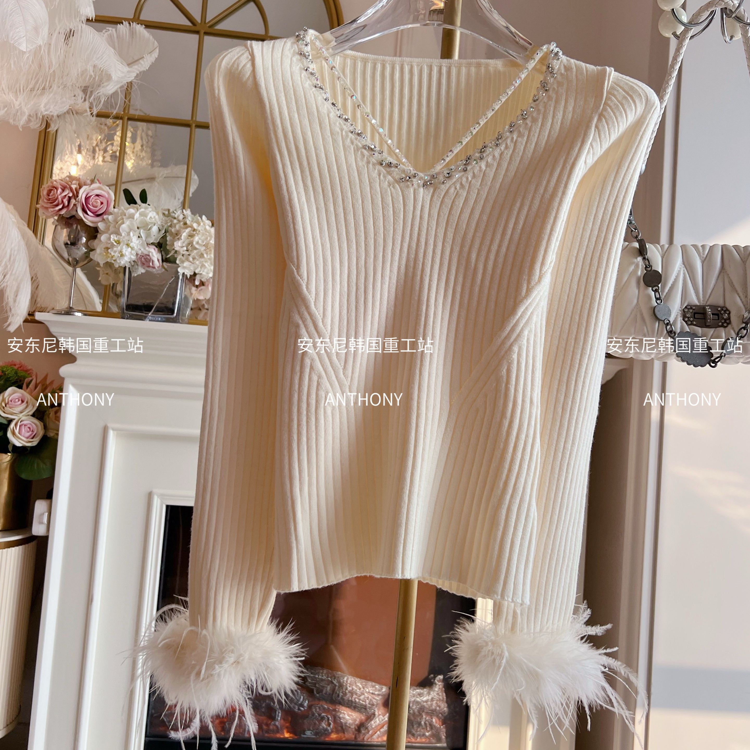 名媛风气质百搭鸵鸟毛针织衫上衣女装重工镶钻v领镂空长袖毛衣,淘宝优惠券,粉丝福利购,淘宝优惠卷