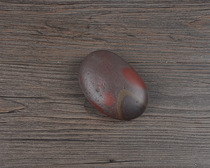 The whole field does not negotiate with Guangxi natural chite-shaped stone large bay stone red water river water rushing to the original stone swatch hand to play