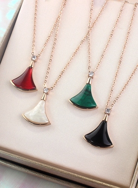 扇形小裙子钛钢生日礼物锁骨链