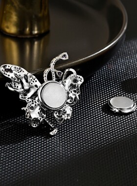 经典款优雅灵动蝴蝶磁吸扣轻奢春秋百搭外套领口防走光胸花