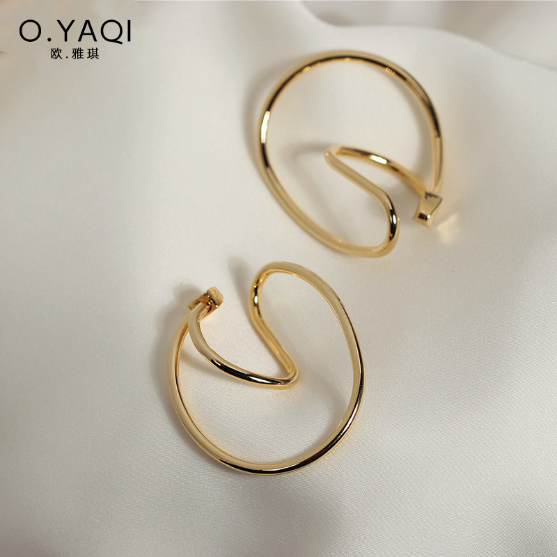 莫比乌斯环耳挂个性夸张无耳洞耳夹时尚耳环耳阔夹耳饰女小众设计,淘宝优惠券,粉丝福利购,淘宝优惠卷