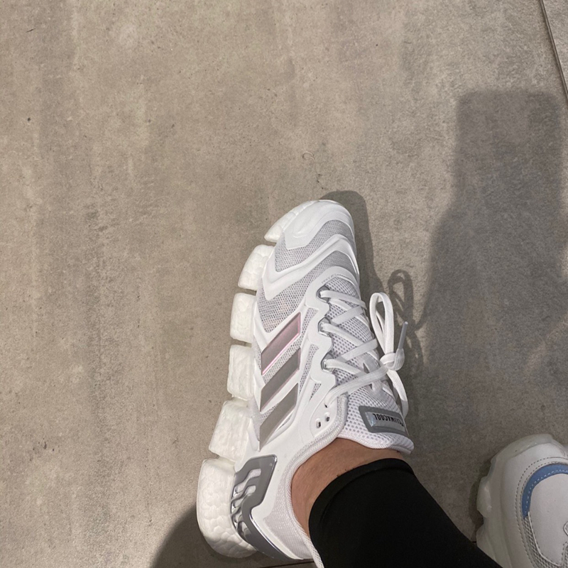 adidas阿迪达斯男女鞋 CLIMACOOL VENTO boost 跑步运动鞋FZ1731 - 图2