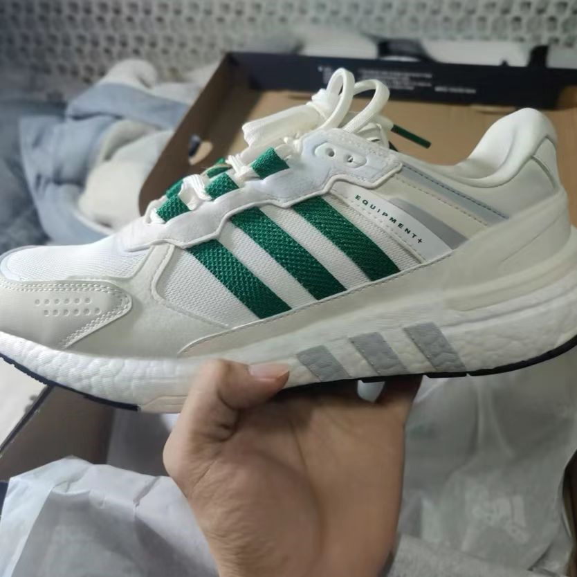 adidas阿迪达斯男女EQT BOOST低帮透气缓震休闲运动跑步鞋H02752 - 图2