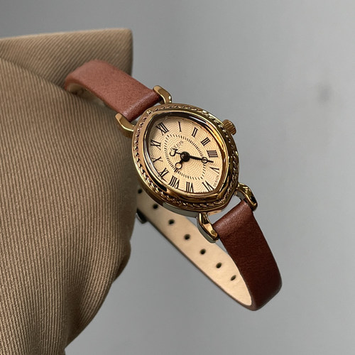 聚利时julius小众艺术手表女轻奢品牌复古女生气质秋冬女士女表 - 图3