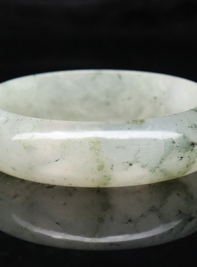 玉逸珠宝桂林鸡血玉手镯