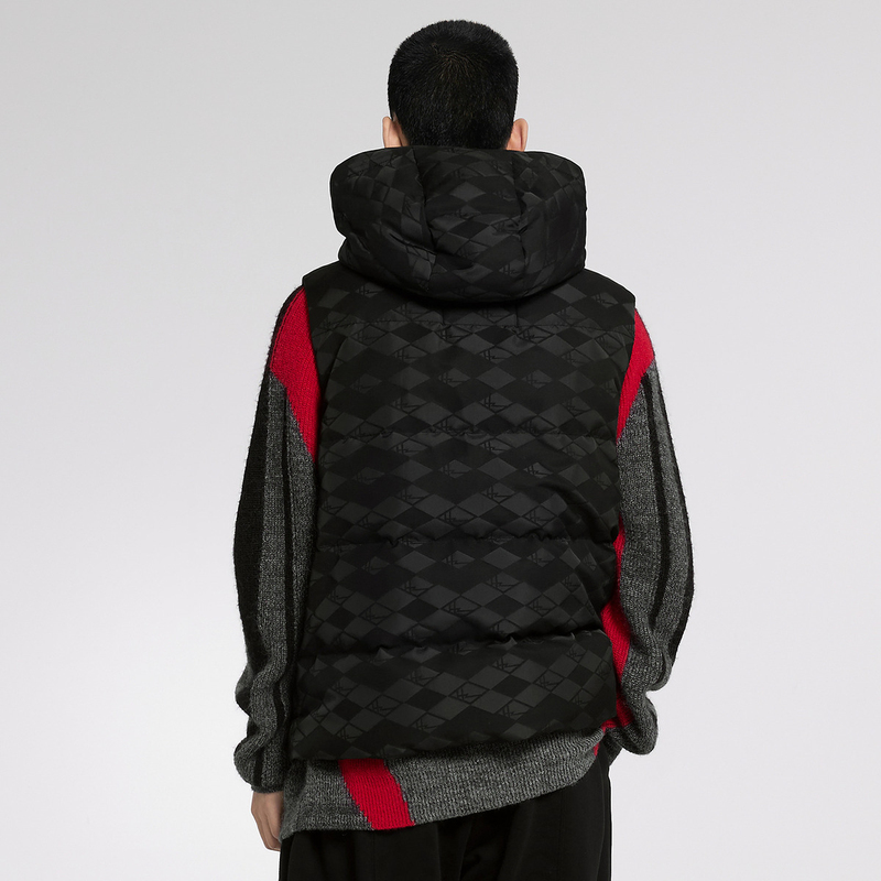 速写男装秋季新款短款连帽羽绒马甲提花美式街头潮流时尚设计无袖 - 图1