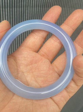 奶蓝玛瑙手镯海蓝之谜玉髓手镯