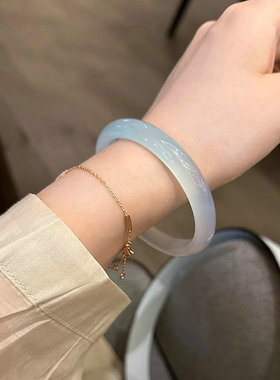 古风女款蓝玉髓渐变款手镯