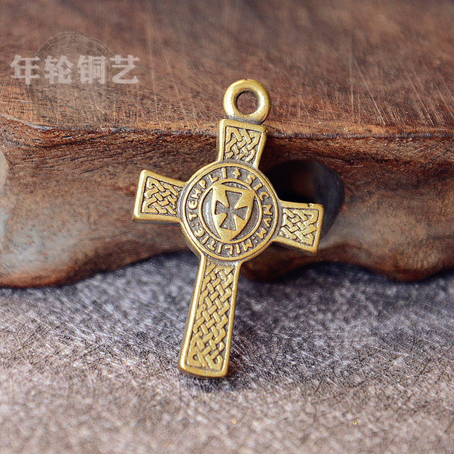 Brass cross keychain pendant religious belief pendant antique miscellaneous small copperware stall