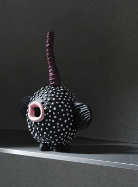 现代简约抽象艺术摆件卡通雕塑装饰品样板间售楼处客厅桌面软装