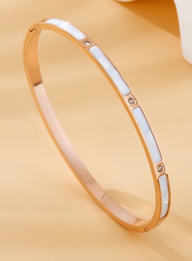欧美跨境新款ins风简约白贝镶钻不锈钢手镯女钛钢不掉色女小众