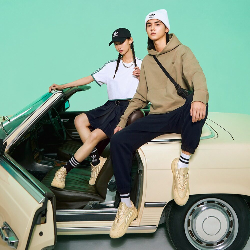 阿迪达斯官方ozelia男女跑步经典鞋 adidas板鞋/休闲鞋