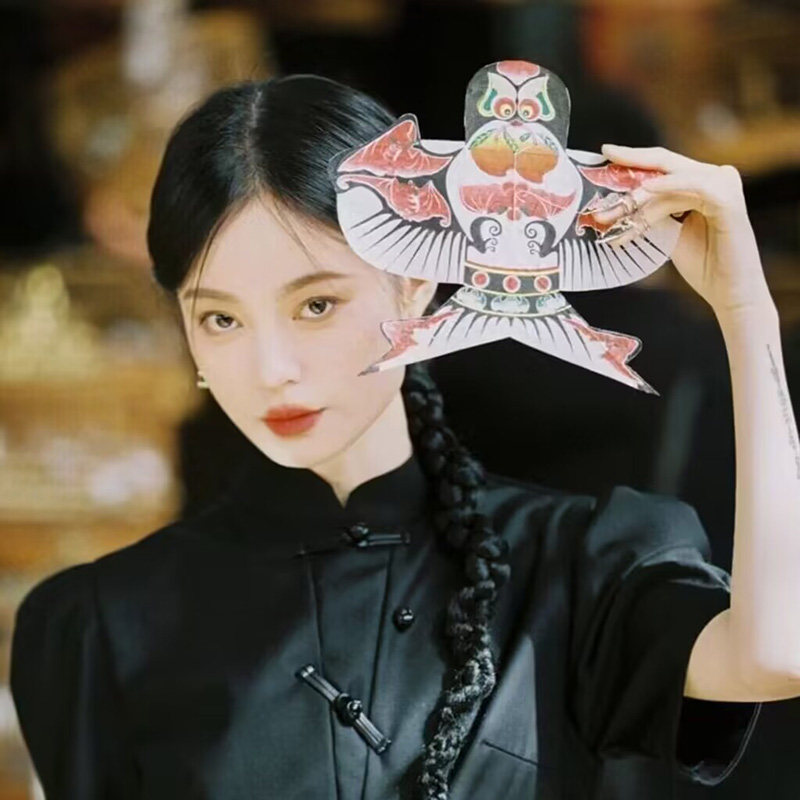 小红书同款迷你沙燕金鱼风筝结婚晨袍拍照道具古风纸鸢手持道具,淘宝优惠券,粉丝福利购,淘宝优惠卷