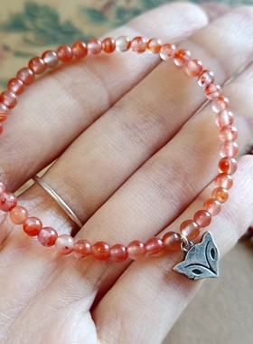 九尾小狐仙气玛瑙红手串