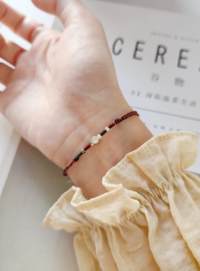 笑脸细小红绿撞色编织简约手绳