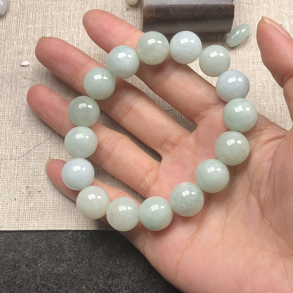 隆慈缘翡翠A货源头直发13mm果绿手链冰糯种果绿手链,淘宝优惠券,粉丝福利购,淘宝优惠卷