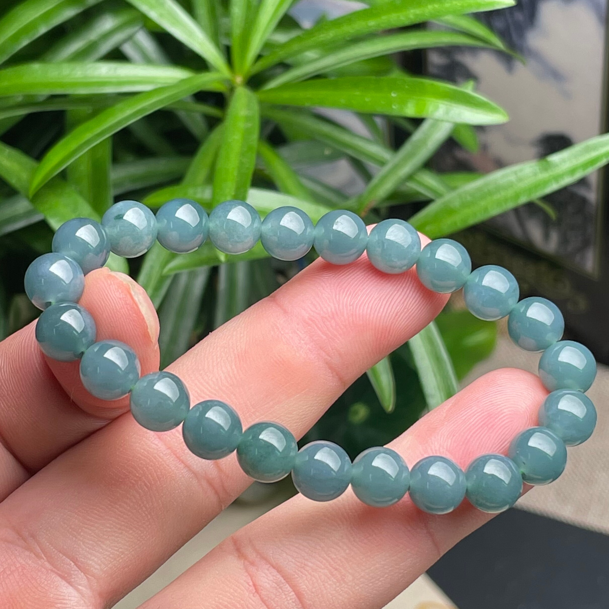 隆慈缘原矿翡翠源头直发A货8mm翡翠冰糯蓝水圆珠手串手链 - 图2