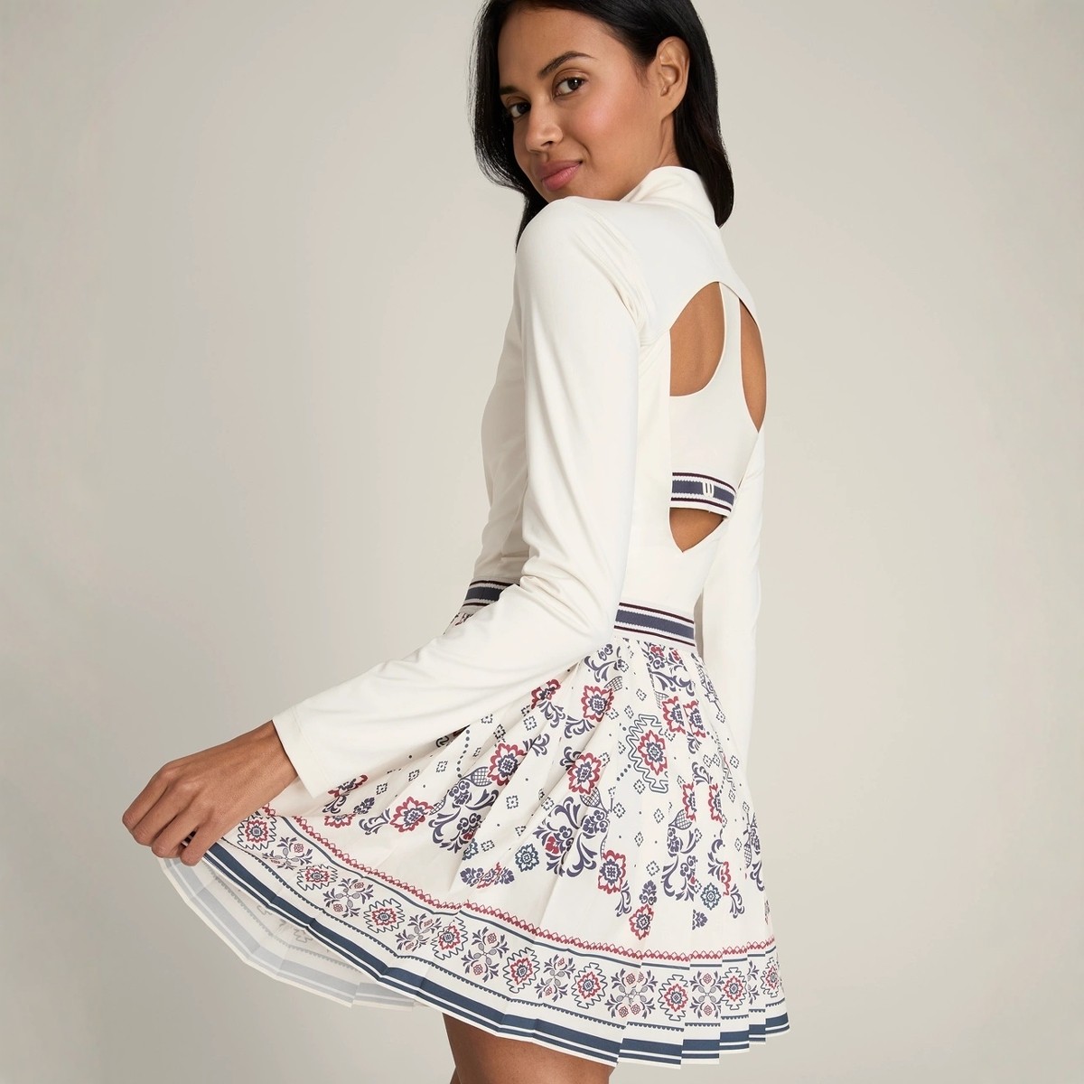 代购wilson Split Pleat 威尔逊女士网球裙连衣裙百褶裙印花,淘宝优惠券,粉丝福利购,淘宝优惠卷