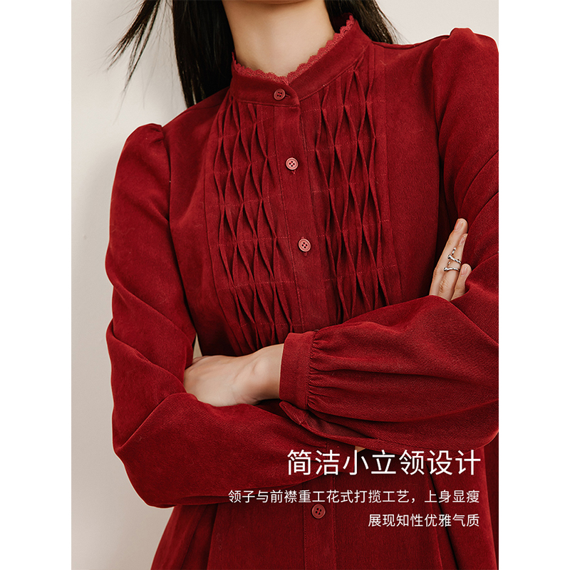 红色绒感连衣裙女2024春季新款气质法式泡泡袖裙子送腰带新年战袍 - 图0