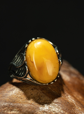 文玩精品〓天然欧洲进口波兰纯银镶嵌暴力鸡油黄蜜蜡戒指手饰收藏