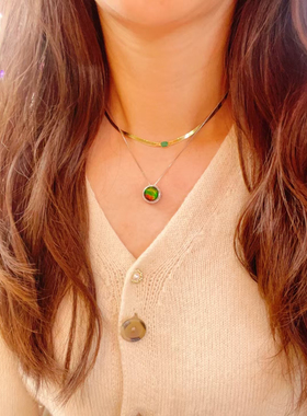 天然加拿大斑彩石大卫星吊坠